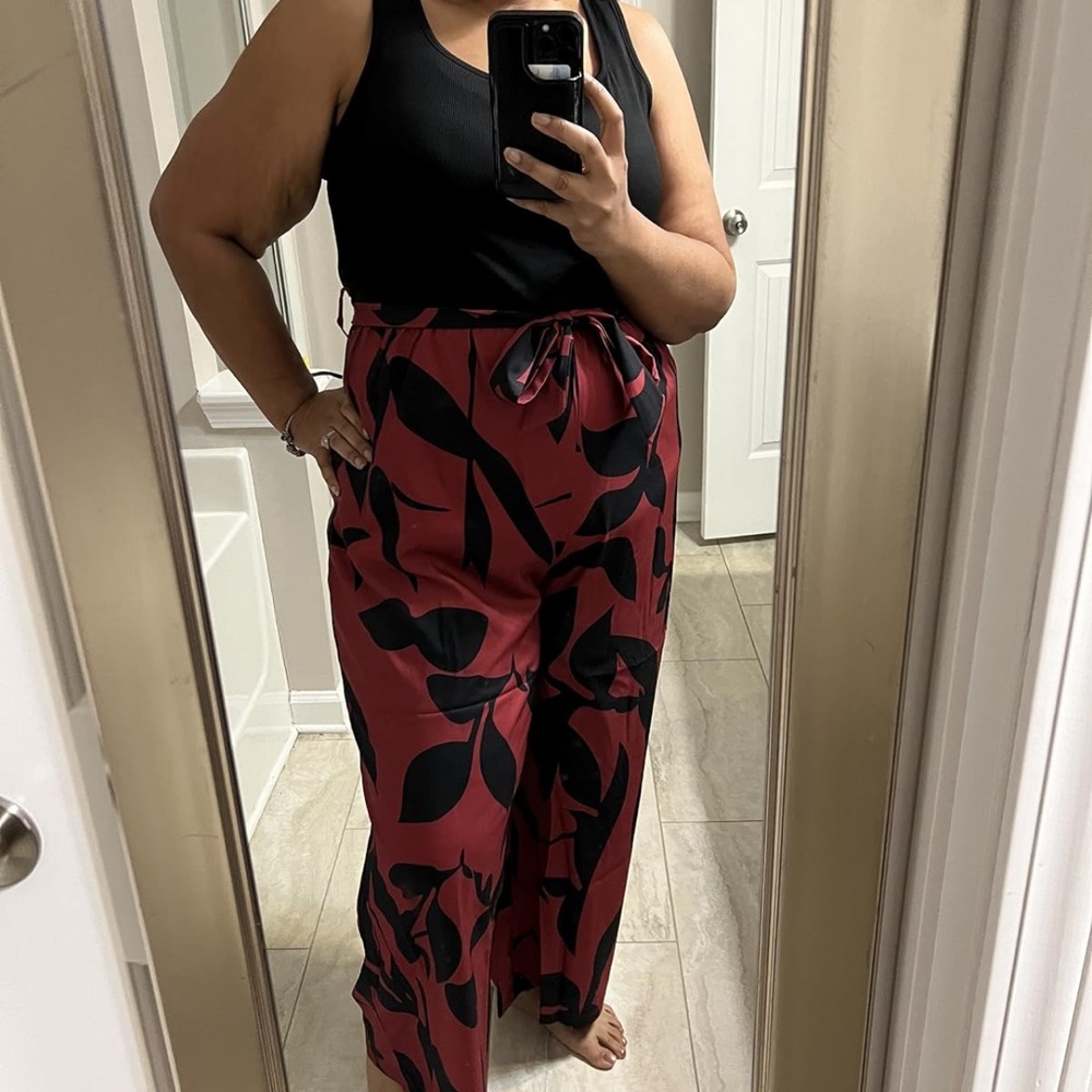 New Stylish Black and Red Women's jumpsuit